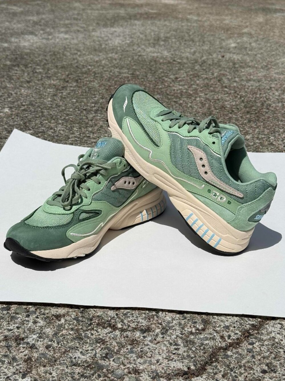 SAUCONY 3D Grid Hurricane Premium Sneaker Men's Size 8.5 Green